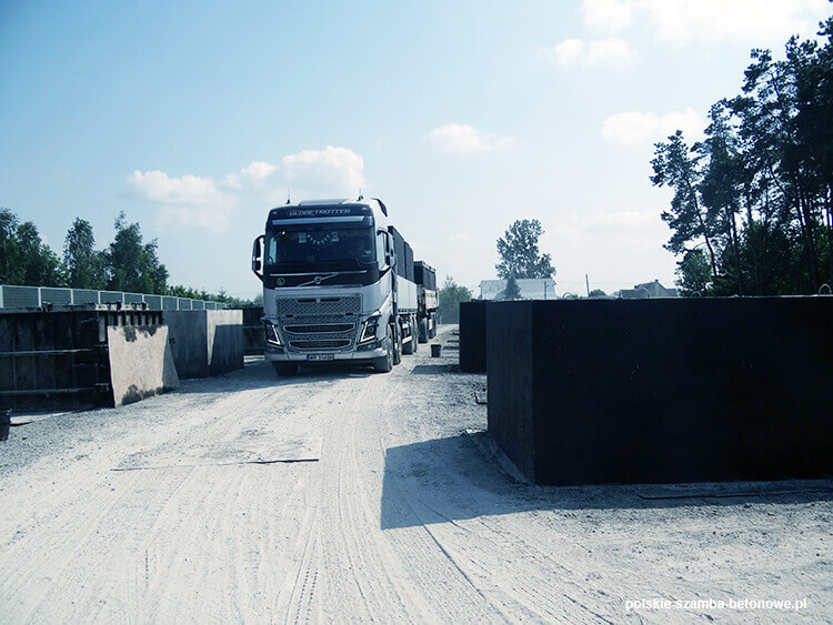 Transport szamb betonowych  w Szczecinie